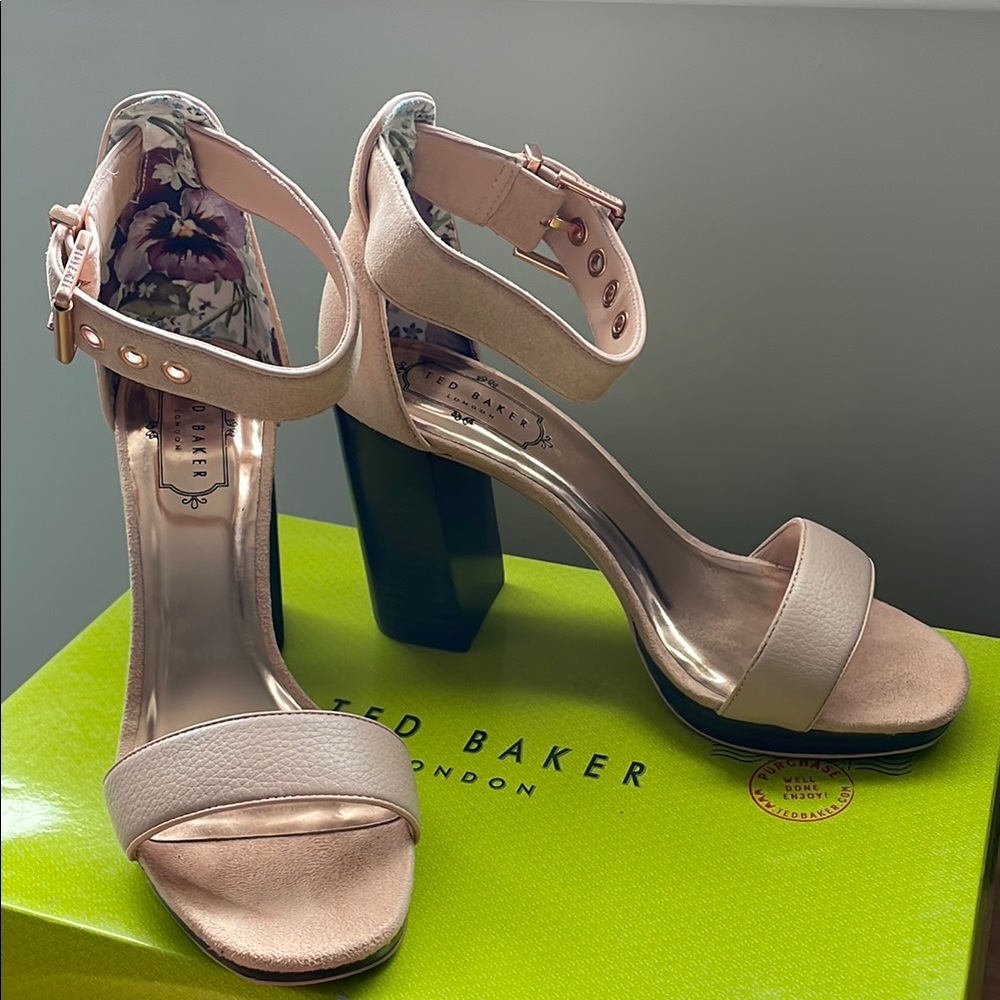 Ted Baker Lorno Blush Pink Elegant Heels - 8